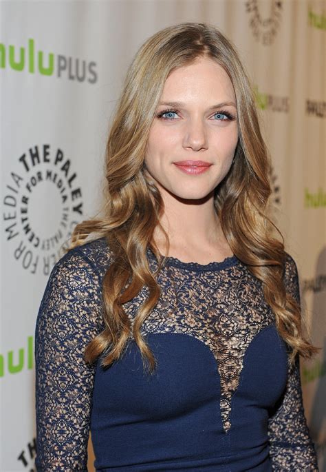 tracy spiridakos age